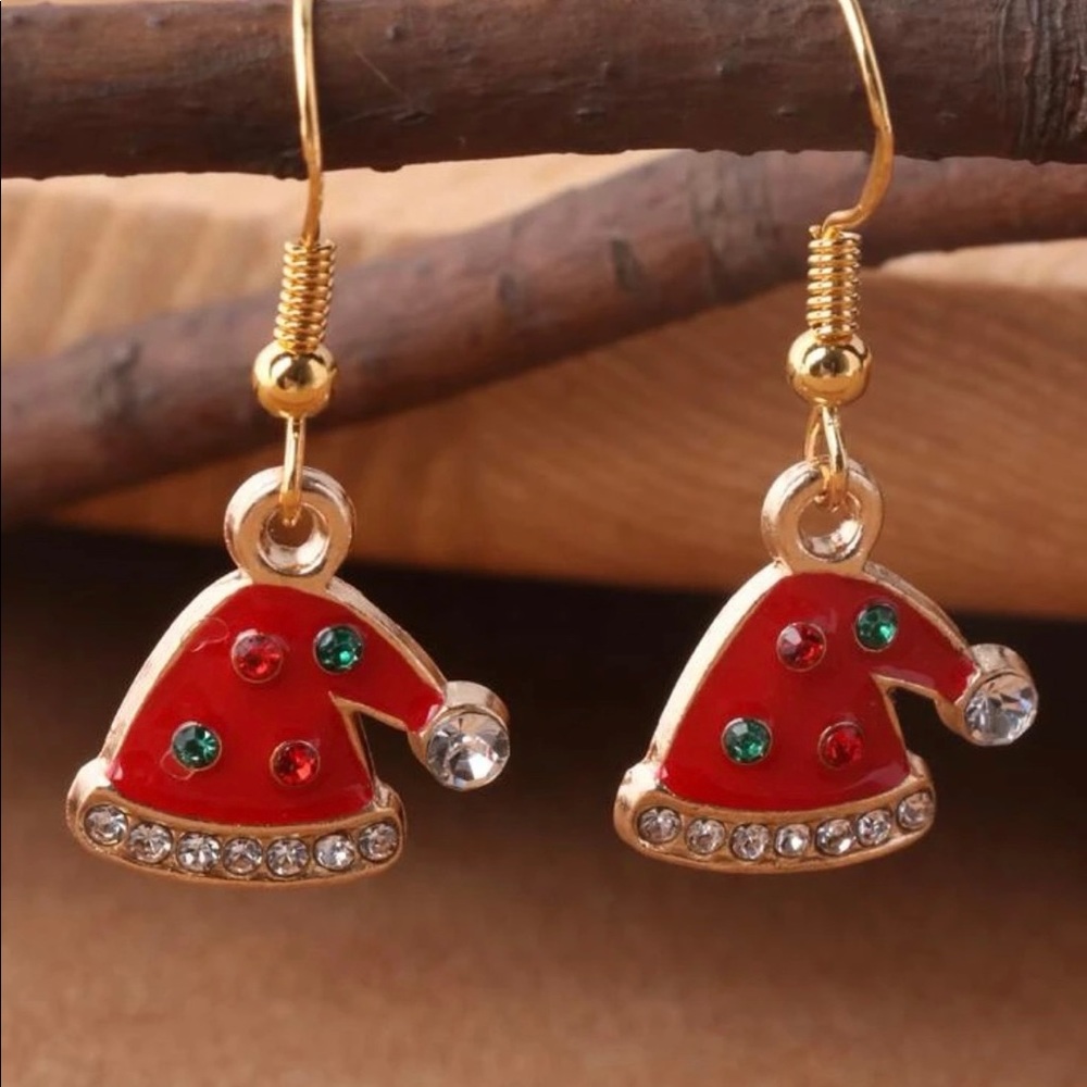 NWT Red Hat Christmas Earrings